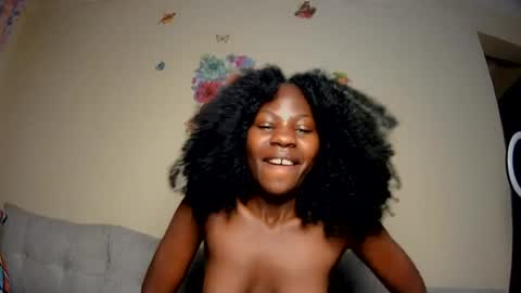 Snapshot of mia_bellie2 chatting on July 9, 2026, 10:14 pm mia_bellie2 online show from July 9, 2026, 10:14 pm