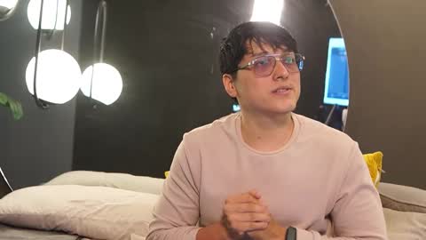 Belmont and Mia online show from March 24, 2026, 6:57 pm