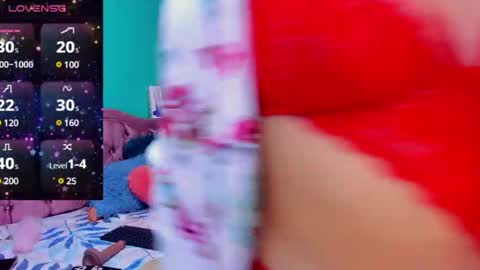 Snapshot of mia_bigtits_17 chatting on January 8, 2025, 10:48 pm Mia online show from January 8, 2025, 10:48 pm