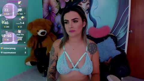 Snapshot of mia_bigtits_17 chatting on May 20, 2026, 9:54 pm Mia online show from May 20, 2026, 9:54 pm