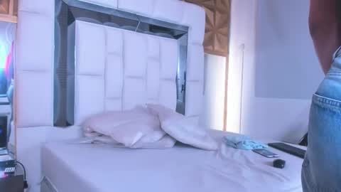 Miaa  online show from October 23, 2025, 11:20 am