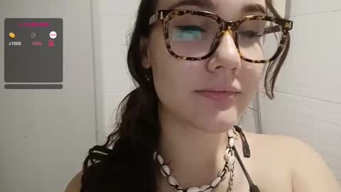 mia_boone online show from January 30, 2025, 4:45 pm