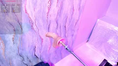 mia online show from October 17, 2025, 11:13 am