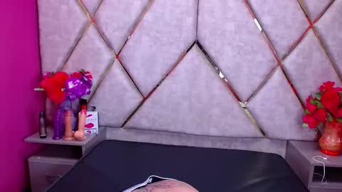 mia_charlothe online show from March 4, 2025, 2:38 am