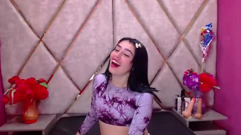 mia_charlothe online show from March 9, 2025, 9:13 am