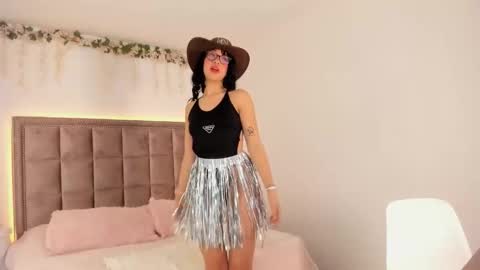 mia_corner online show from October 11, 2025, 10:19 pm