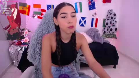 Snapshot of mia_cute_girl chatting on July 16, 2026, 12:22 pm mia_cute_girl online show from July 16, 2026, 12:22 pm