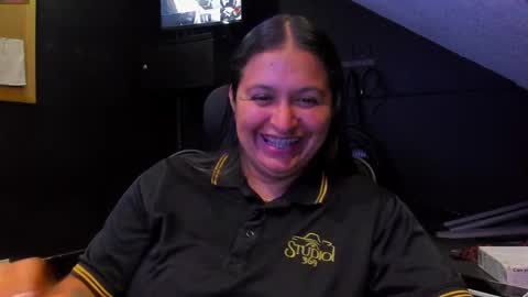 Mia daniela  online show from September 9, 2025, 10:42 pm