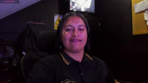 Mia daniela  online show from October 15, 2025, 4:12 am