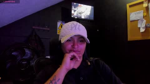 Mia daniela  online show from October 16, 2025, 4:02 am