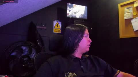 Mia daniela  online show from October 25, 2025, 2:19 am