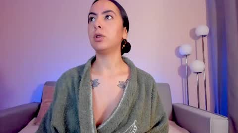 Sarah Luna online show from March 23, 2026, 11:36 am