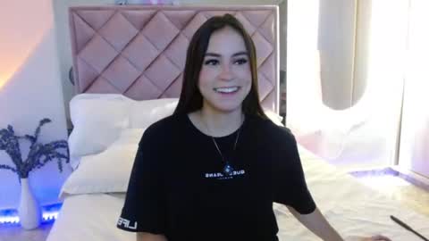 Snapshot of mia_dark1 chatting on November 1, 2025, 8:11 pm Mia Dark online show from November 1, 2025, 8:11 pm