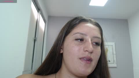 Mia online show from January 20, 2025, 4:01 pm