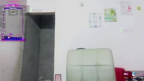 Mia online show from September 16, 2025, 10:22 pm
