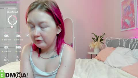 Mia online show from September 18, 2025, 2:35 am