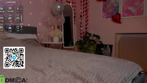 Mia online show from February 28, 2026, 3:18 am