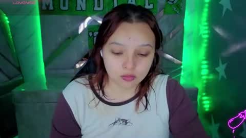 Snapshot of mia_foster_t chatting on July 13, 2026, 1:14 pm Mia online show from July 13, 2026, 1:14 pm