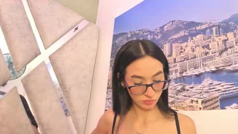 MIA online show from October 9, 2025, 8:51 pm