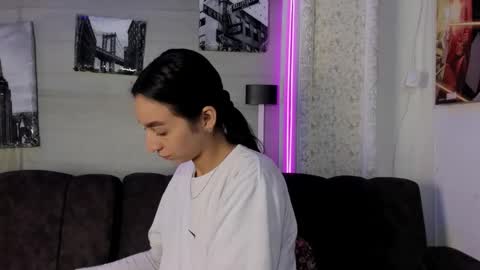 MIA online show from October 22, 2025, 12:27 pm