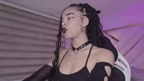 Mia online show from February 20, 2026, 6:19 am