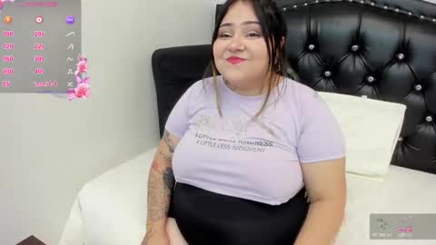 Snapshot of mia_ginger_bbw chatting on April 16, 2026, 7:25 pm mia online show from April 16, 2026, 7:25 pm