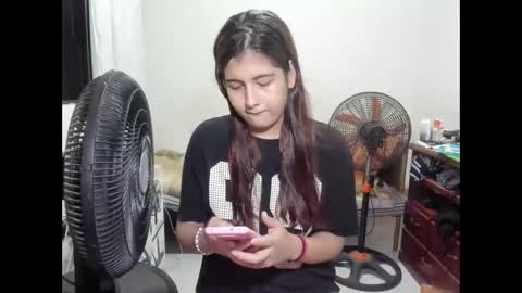 Snapshot of mia_goth766259 chatting on November 27, 2025, 10:23 pm izzy online show from November 27, 2025, 10:23 pm