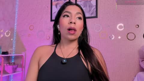 Mia online show from May 15, 2026, 8:27 pm
