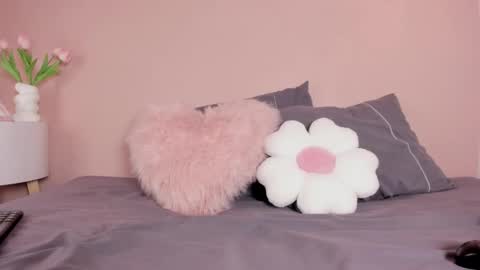 Snapshot of mia_holson chatting on March 18, 2026, 11:57 am I am Mia online show from March 18, 2026, 11:57 am