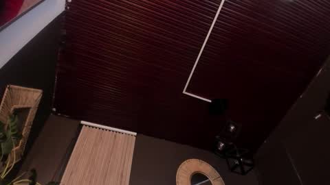 Val  online show from December 4, 2025, 11:19 am