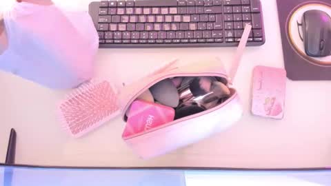    online show from October 2, 2025, 12:01 pm