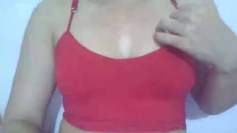 Snapshot of mia_k02 chatting on November 24, 2025, 11:37 pm Mia online show from November 24, 2025, 11:37 pm