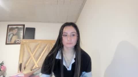 mia kaneee online show from September 29, 2025, 7:19 pm