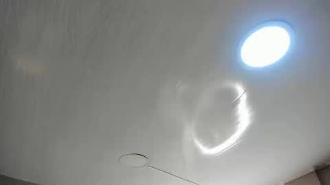 Mia online show from September 9, 2025, 3:50 am