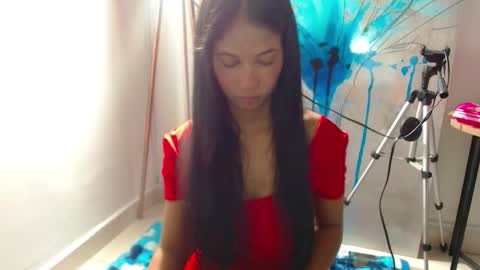 mia_kleim1 online show from February 10, 2026, 4:27 am