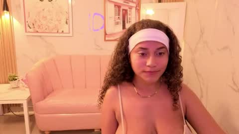 mia love a online show from April 10, 2026, 8:35 pm