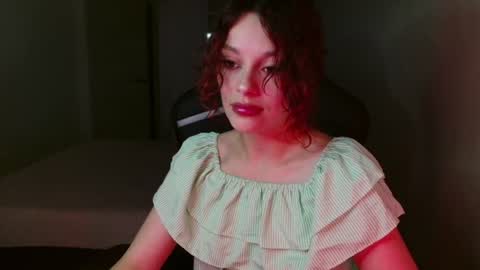 Snapshot of mia_luiza chatting on July 16, 2026, 7:20 pm mia_luiza online show from July 16, 2026, 7:20 pm