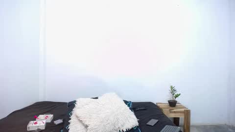 ---Mia--- online show from October 14, 2025, 3:18 am