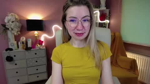 Mia online show from January 17, 2025, 11:17 am