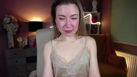 Mia online show from January 25, 2025, 7:49 am