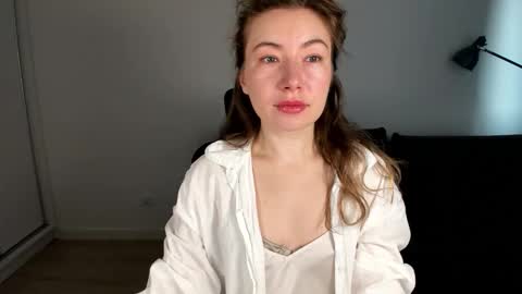 Mia online show from February 16, 2026, 7:26 am