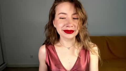 Mia online show from May 31, 2026, 1:29 pm