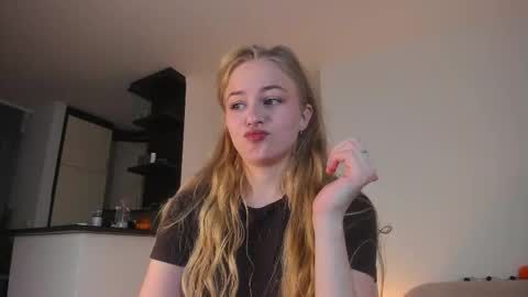 Mia here Appreciate your support online show from October 18, 2025, 11:55 am