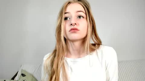 Mia here Appreciate your support online show from April 16, 2026, 7:31 am