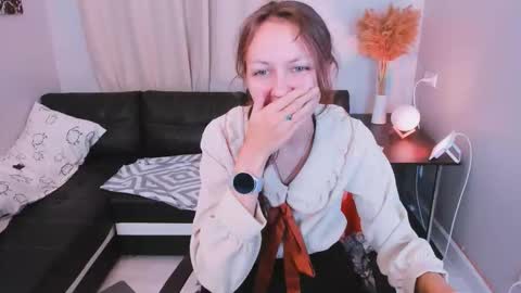 mia_meowxkiss online show from September 23, 2025, 4:32 pm