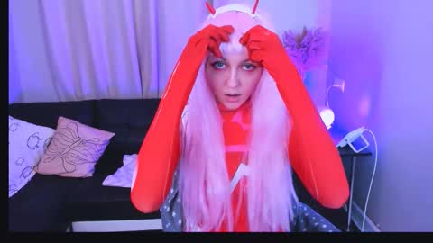 mia_meowxkiss online show from September 24, 2025, 4:21 pm