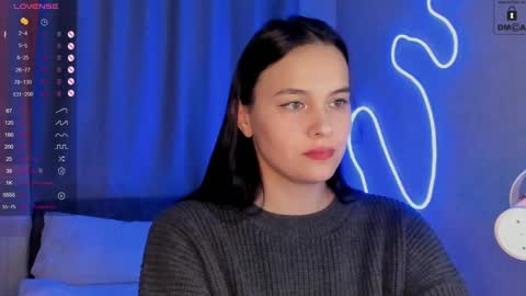 Mia online show from December 22, 2024, 2:06 pm