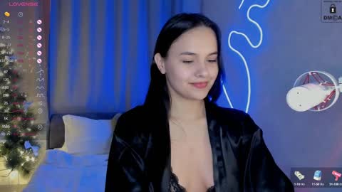 Mia online show from January 4, 2025, 3:28 pm
