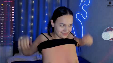 Mia online show from January 15, 2025, 8:05 pm
