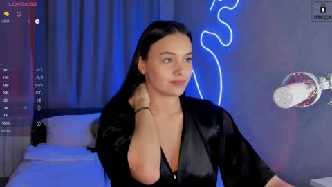 Mia online show from January 27, 2025, 11:32 am